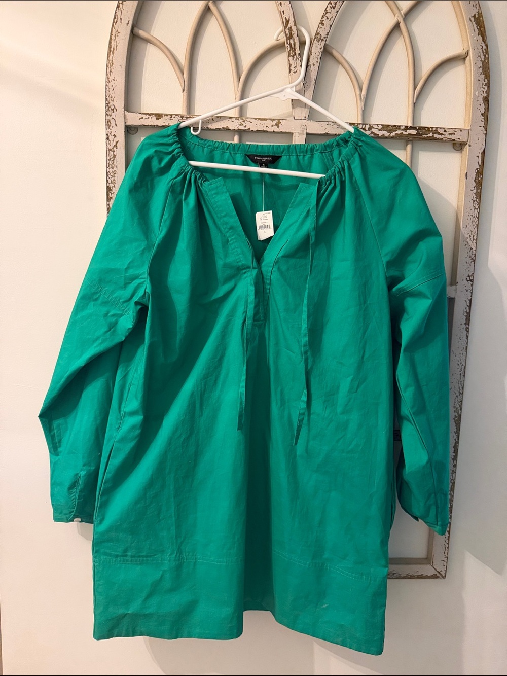 Banana Republic Green Long-Sleeve Peasant Dress
